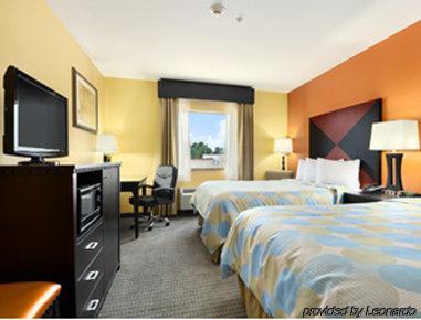 Days Inn & Suites By Wyndham Russellville Quarto foto